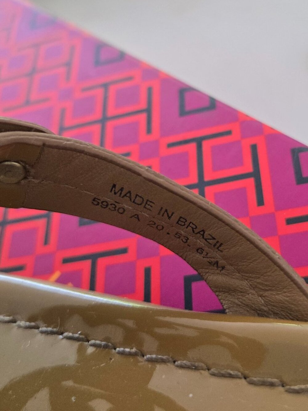 Tory Burch Miller Sandal Patent Leather Sand 6 - Picture 5 of 10
